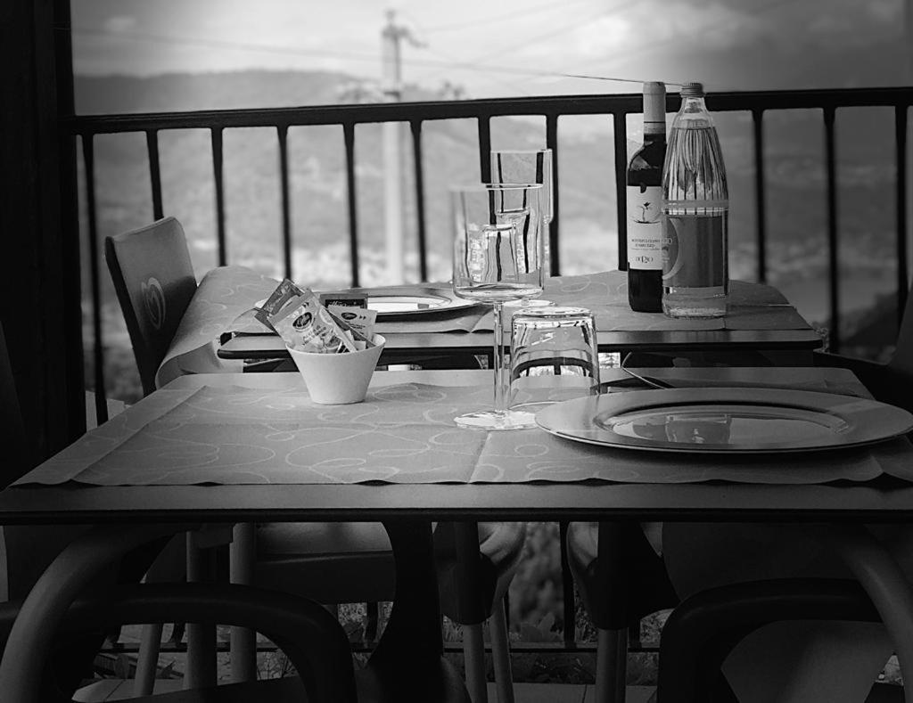 Albergo Ristorante Pizzeria Bellavista Каренно Экстерьер фото