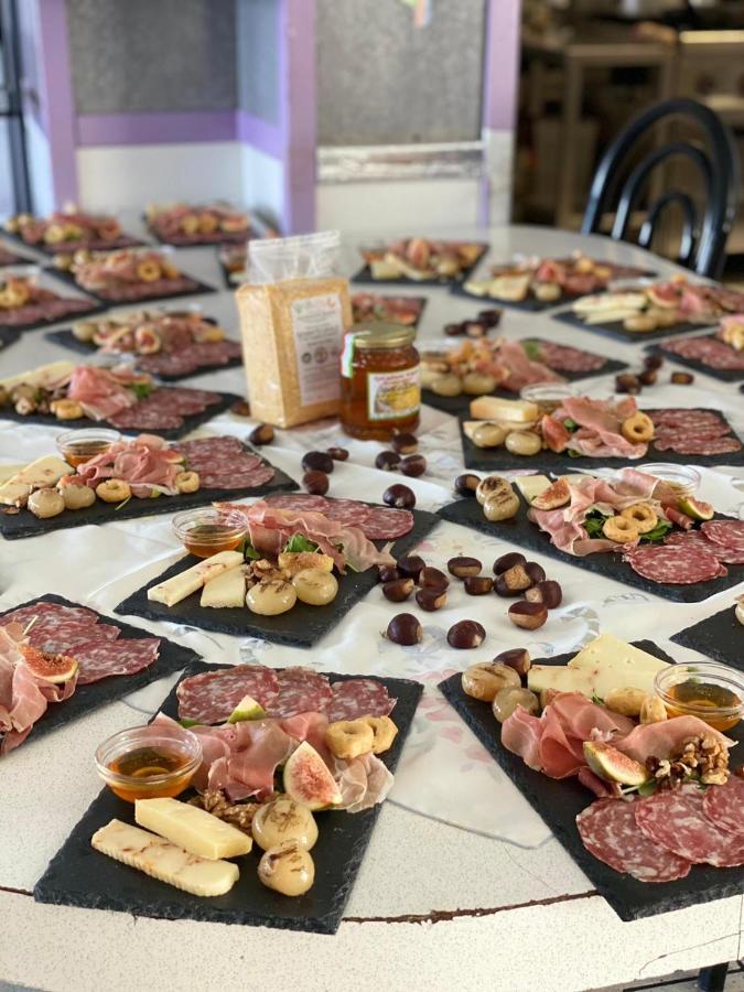 Albergo Ristorante Pizzeria Bellavista Каренно Экстерьер фото